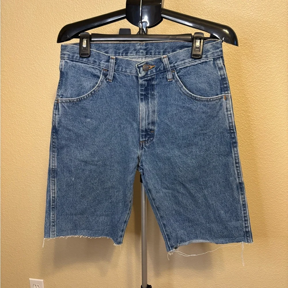 Wrangler’s Blue Denim Men's Shorts Raw‎ Hem Cutoff Bermuda